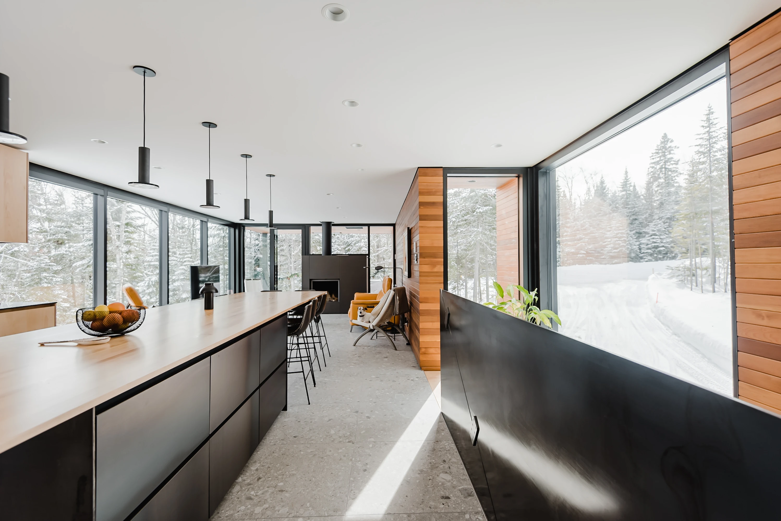 Photo immobilière retouchée avec PHAiTO
                            loading=