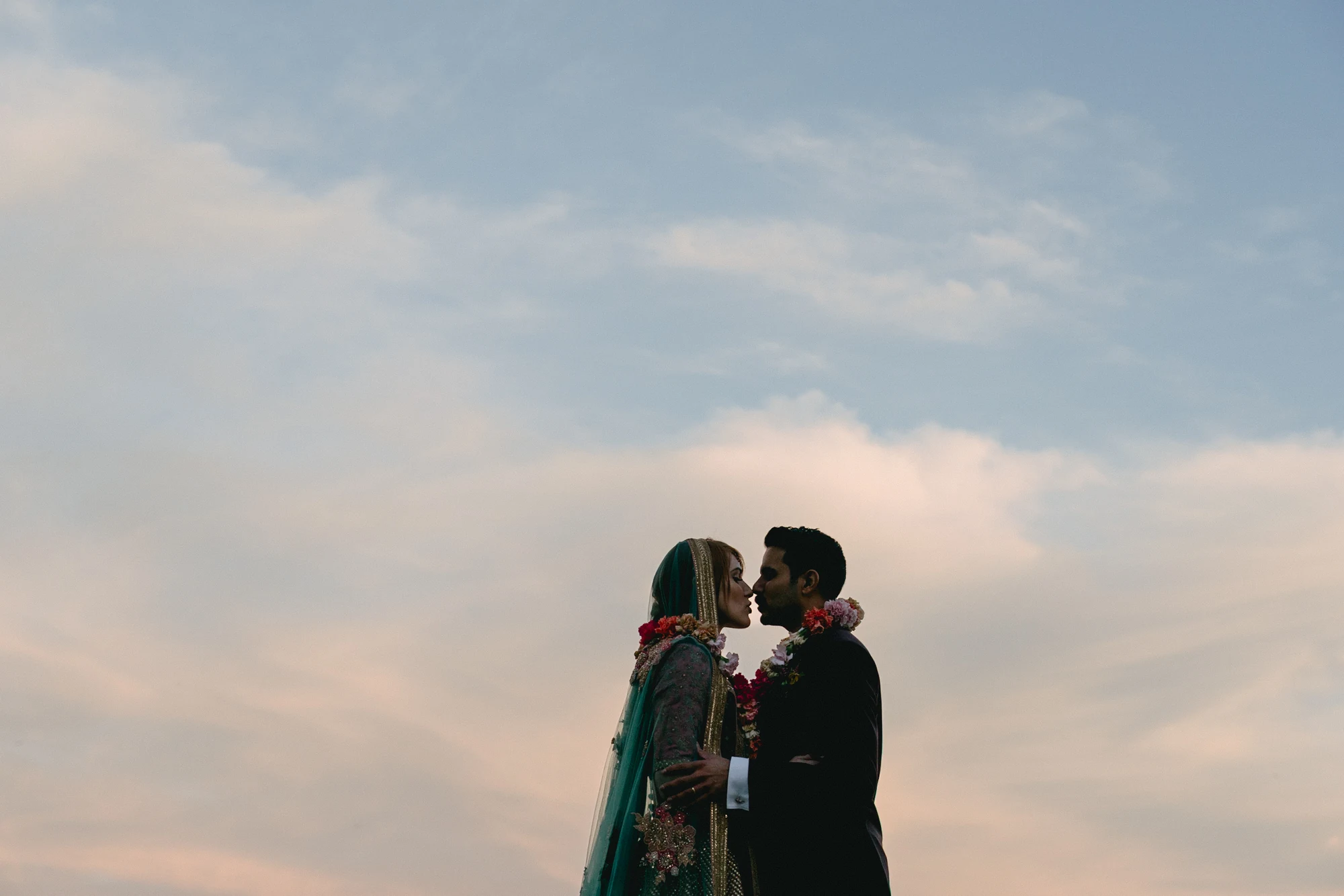 Photo de mariage retouchée avec PHAiTO
                                    loading=